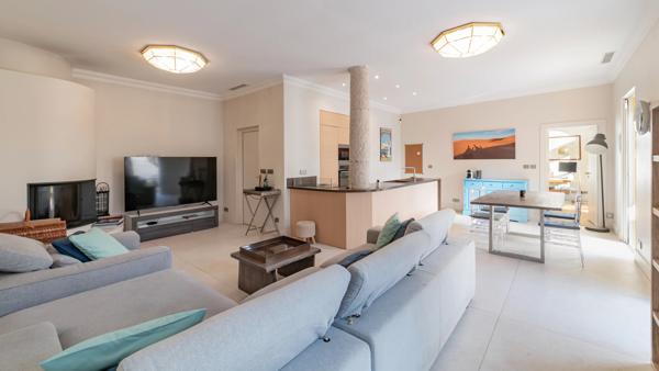 BEAULIEU-SUR-MER — VILLA + 4 APPARTEMENTS AU CŒUR DU CENTRE-VILLE