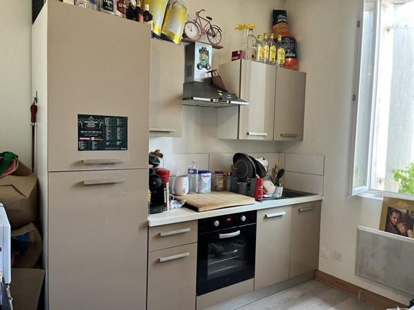 Immeuble 337 900 € Coutras 340 m² DPE C