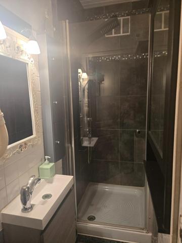 Appartement 94m2 de type 5avec 4 chambres