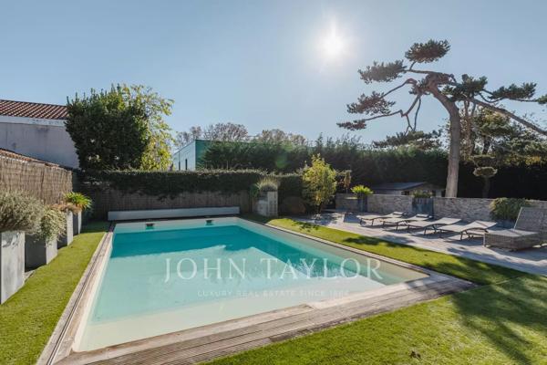 LE BOUSCAT - MAISON DE PLAIN-PIED - DEPENDANCE - JARDIN - PISCINE - JOHN TAYLOR