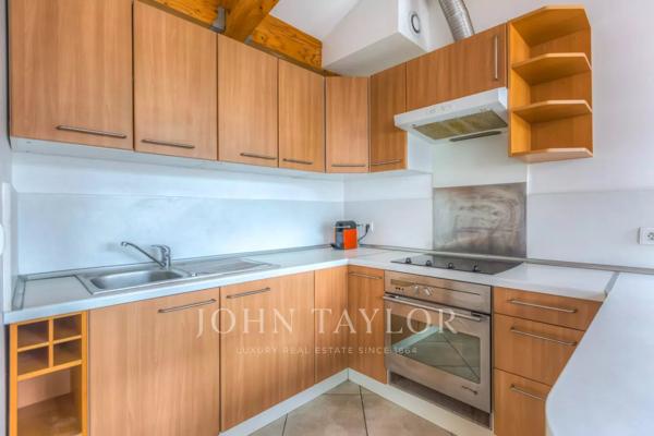 LE BOUSCAT - MAISON DE PLAIN-PIED - DEPENDANCE - JARDIN - PISCINE - JOHN TAYLOR