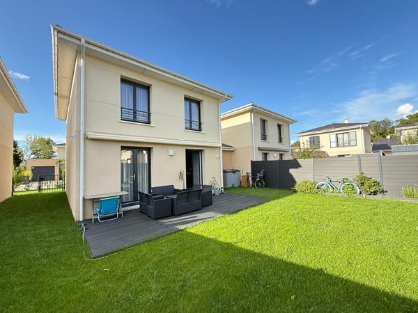 Maison Elancourt 6 pièce(s) 111 m2