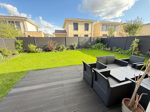 Maison Elancourt 6 pièce(s) 111 m2