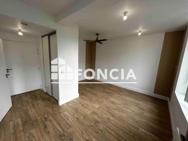 Location Studio 27.01 m² - 15 Boulevard de Strasbourg Cannes 06400