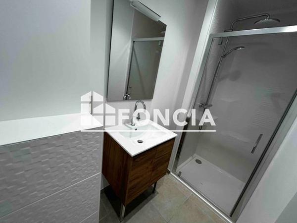 Location Studio 27.01 m² - 15 Boulevard de Strasbourg Cannes 06400