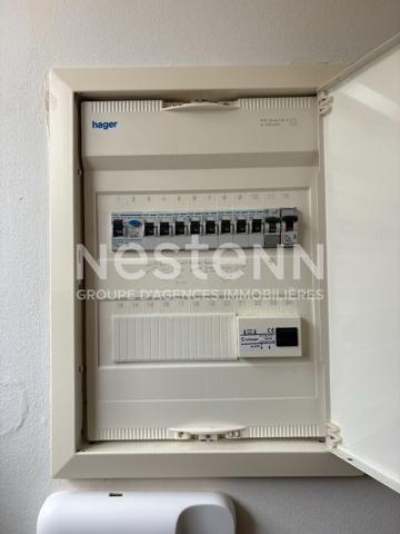 Location local commercial 61 m² ? Pied d'immeuble ? Rue passante ? Proche port et parkings