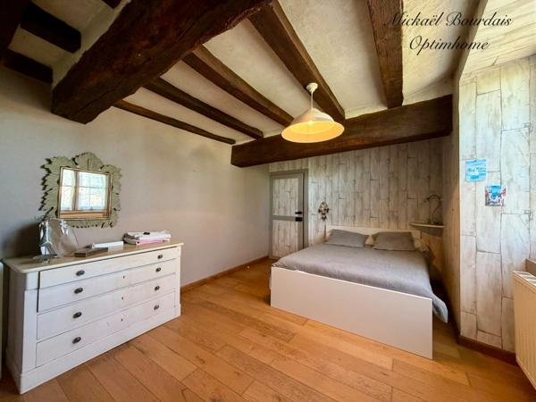 Maison de charme rénovée – 3/4 chambres – Bureau indépendant – Terrain clos – Le Lude