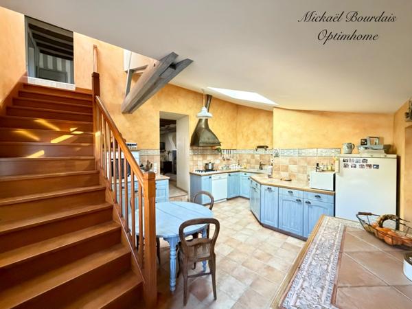 Maison de charme rénovée – 3/4 chambres – Bureau indépendant – Terrain clos – Le Lude