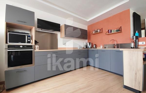 Appartement T3 traversant, rénové récemment, à Grenoble centre