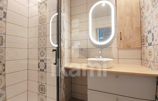 Appartement T3 traversant, rénové récemment, à Grenoble centre