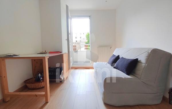 Appartement T3 traversant, rénové récemment, à Grenoble centre