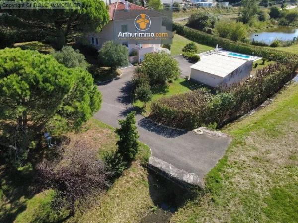 Vente Maison 6 pièces 167 m2 à Sainte-Bazeille