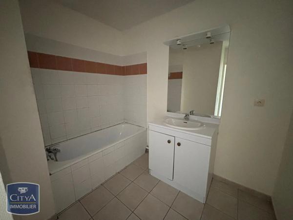 Maison à louer 3 pièces 69.68m² Le Sequestre (81990)