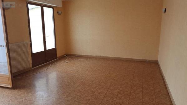 Fonds et/ou murs commerciaux à vendre à Loudéac dans les Côtes-d'Armor (22600), ref : 22110-1737