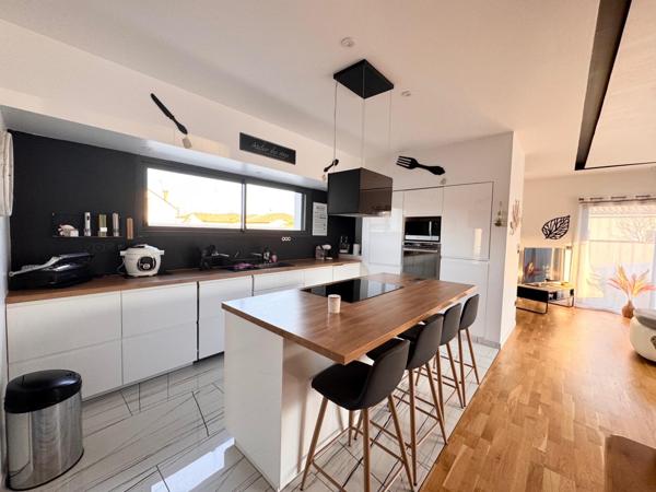 Maison contemporaine de 2021 à Marmande – 154 m²