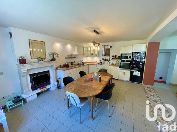 Maison à vendre 9 pièces 203 m² Chauvigny