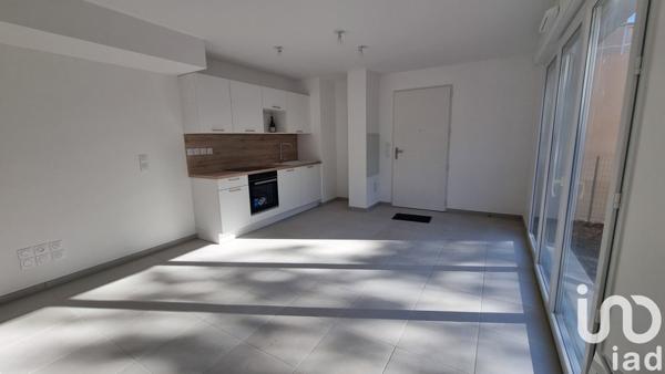 Appartement 2 pièces de 50 m² à Saint-Maximin-la-Sainte-Baume (83470)