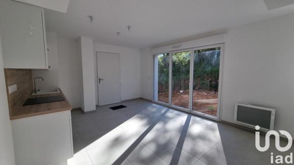Appartement 2 pièces de 50 m² à Saint-Maximin-la-Sainte-Baume (83470)