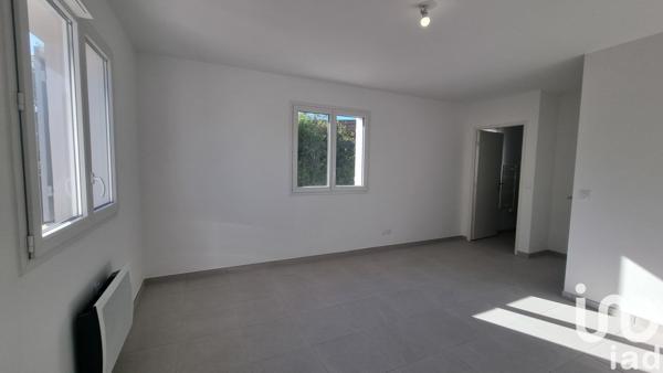 Appartement 2 pièces de 50 m² à Saint-Maximin-la-Sainte-Baume (83470)