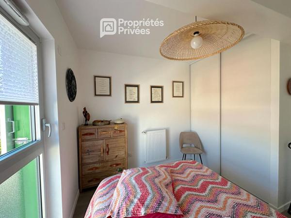 Appartement 4 pièces 80 m2 avec terrasse, parking et cave