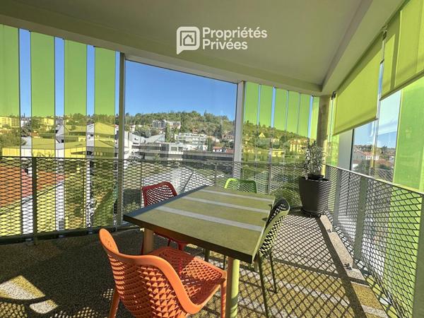 Appartement 4 pièces 80 m2 avec terrasse, parking et cave