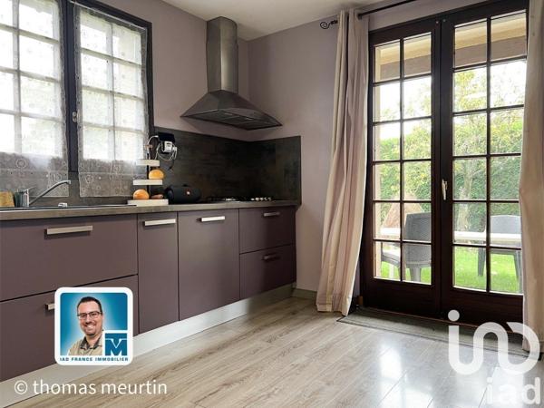 Maison traditionnelle 5 pièces de 124 m² à Chartres (28000)