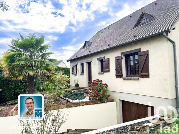 Maison traditionnelle 5 pièces de 124 m² à Chartres (28000)