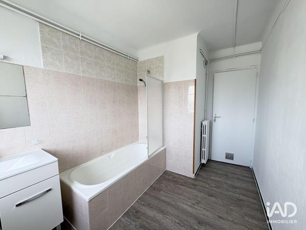 Location appartement 4 pièces 74 m² Saint-Raphaël