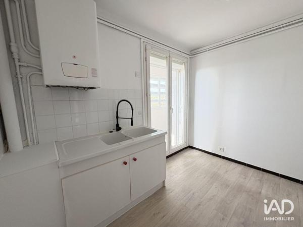 Location appartement 4 pièces 74 m² Saint-Raphaël