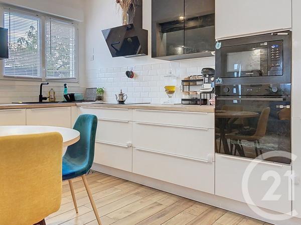 Maison à vendre  4 pièces - 87 m2 ECHILLAIS - 17