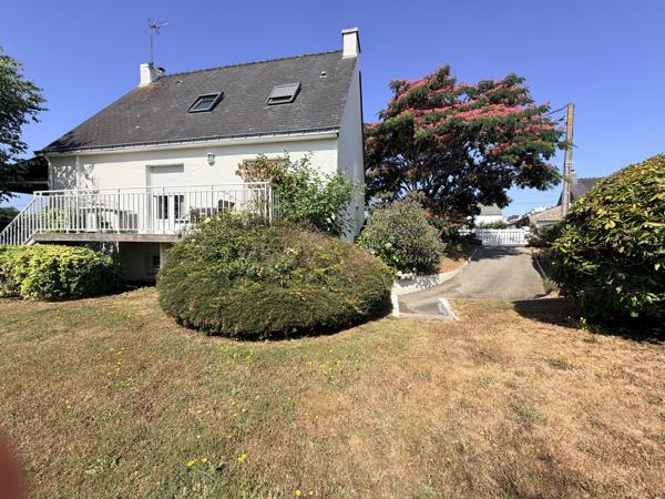 MAISON TRADITIONNELLE CLIMATISEE 128 m² - Vie de plain pied - Environnement paisible