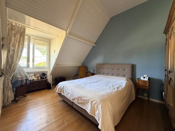 MAISON TRADITIONNELLE CLIMATISEE 128 m² - Vie de plain pied - Environnement paisible