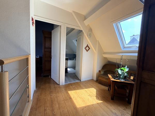 MAISON TRADITIONNELLE CLIMATISEE 128 m² - Vie de plain pied - Environnement paisible