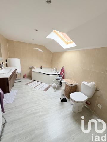 Maison à vendre 6 pièces 187 m² Saint-Amand-les-Eaux
