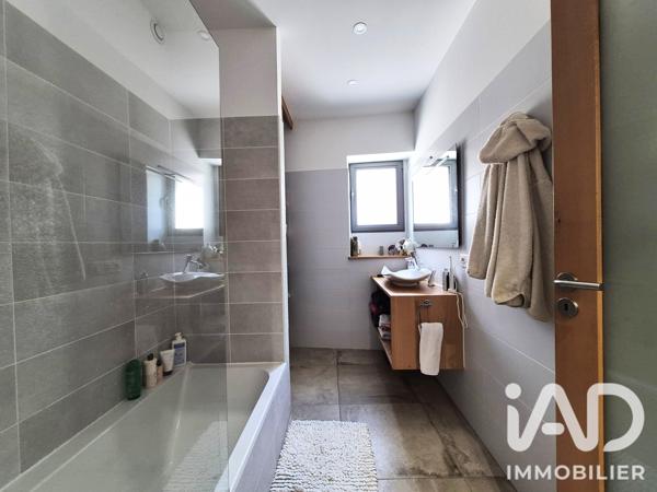Maison à vendre 3 pièces 120 m² Nîmes