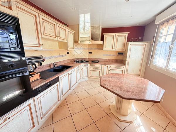 Maison à vendre à Chevaigné en Ille-et-Vilaine (35250), ref : DRB600