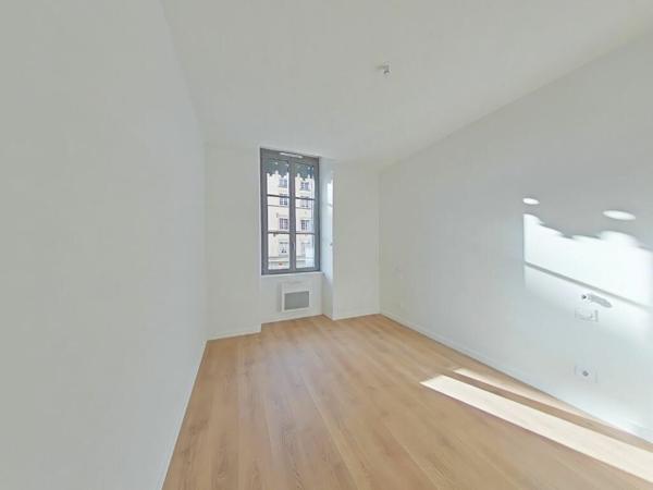 Appartement à louer    2 pièces •  Romans-sur-Isère