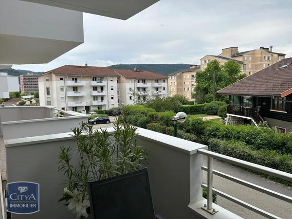 Appartement à louer 2 pièces 51.38m² Oyonnax (01100)