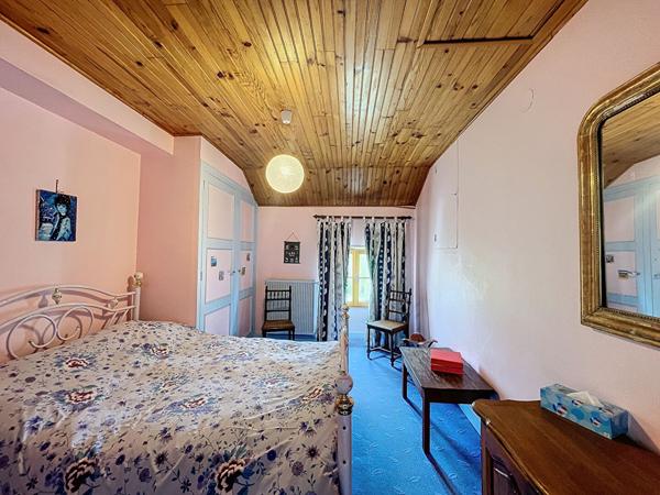 Achat maison Saint-Georges-sur-Baulche - 9 pièce(s) - 272 m² - 409 500 €