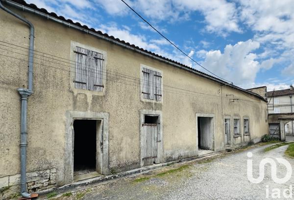 Grange 2 pièces de 125 m² à Hiersac (16290)