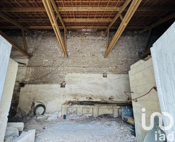 Grange 2 pièces de 125 m² à Hiersac (16290)