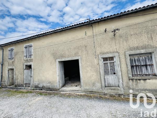 Grange 2 pièces de 125 m² à Hiersac (16290)