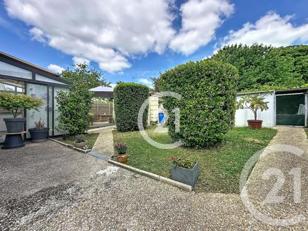 Maison à vendre  5 pièces - 107,50 m 2   COGNAC  - 16