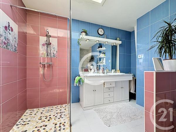 Maison à vendre  5 pièces - 107,50 m 2   COGNAC  - 16