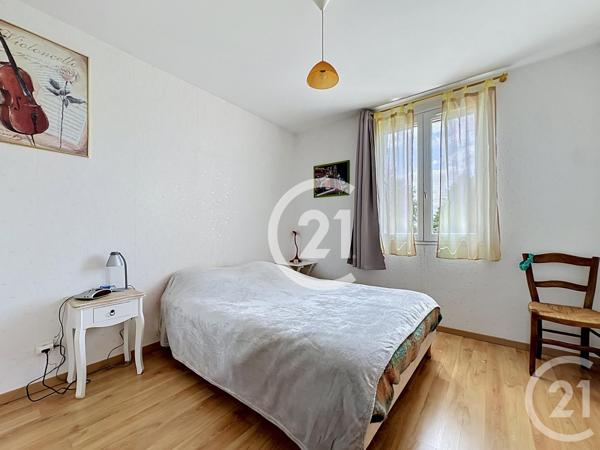 Maison à vendre  5 pièces - 107,50 m 2   COGNAC  - 16