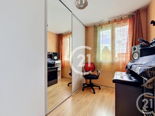 Maison à vendre  5 pièces - 107,50 m 2   COGNAC  - 16