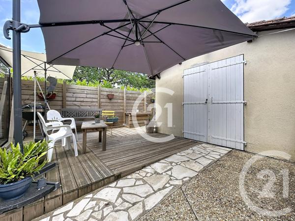 Maison à vendre  5 pièces - 107,50 m 2   COGNAC  - 16