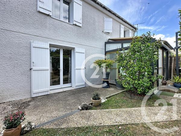 Maison à vendre  5 pièces - 107,50 m 2   COGNAC  - 16