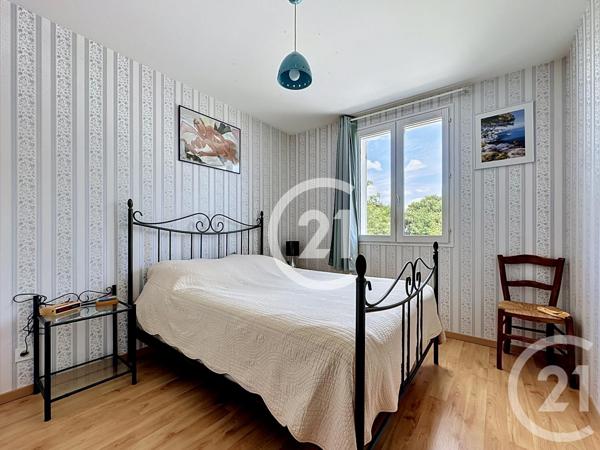 Maison à vendre  5 pièces - 107,50 m 2   COGNAC  - 16