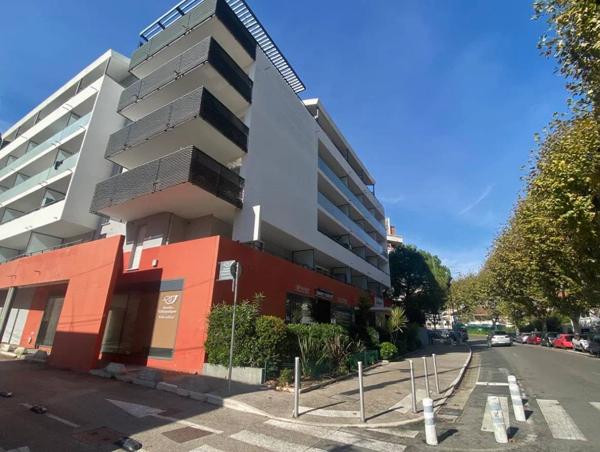 06000 NICE – APPARTEMENT 3 PIÈCES AVEC DOUBLE TERRASSE ET PARKING – QUARTIER MADELEINE